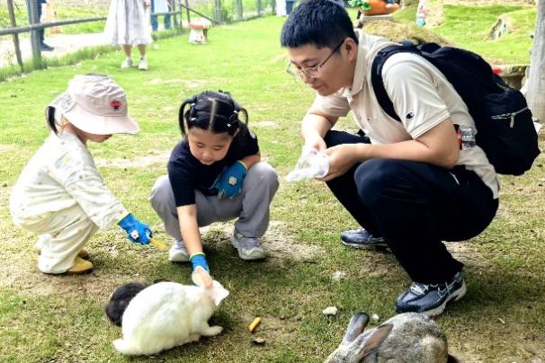 同题参见本次活动吸引了46个教职工家